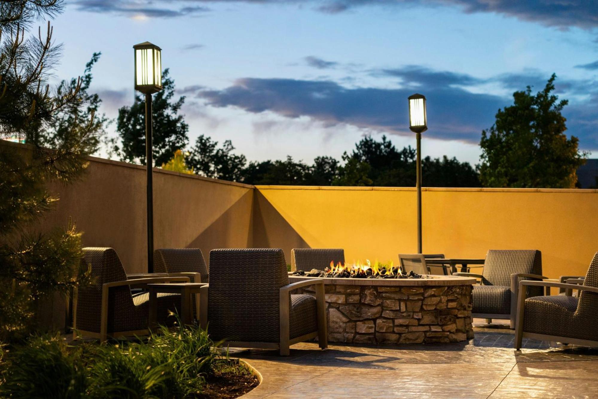 Courtyard By Marriott Denver North/Westminster Eastlake Exterior foto